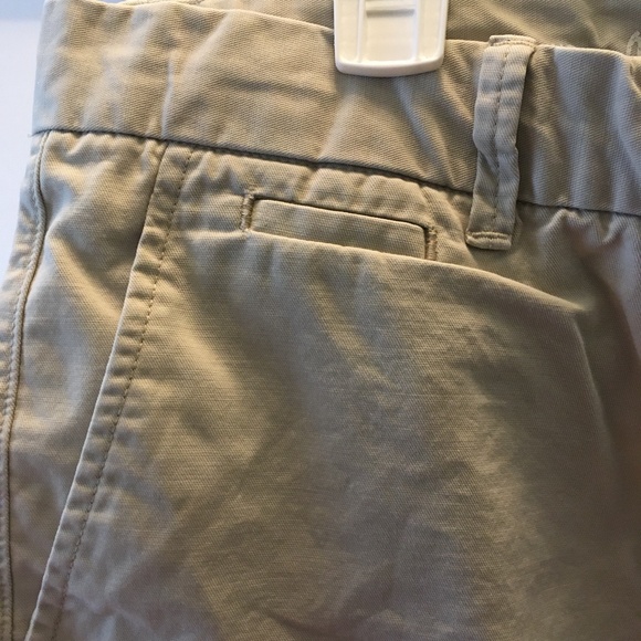 Gap Women's Khaki Shorts - Picture 4 of 5